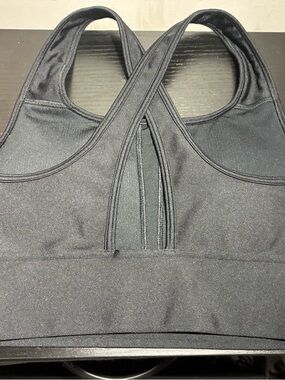 Under Armour Black Crisscross Racerback Sports Bra